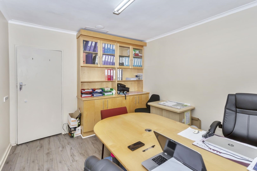 To Let commercial Property for Rent in Milnerton Western Cape